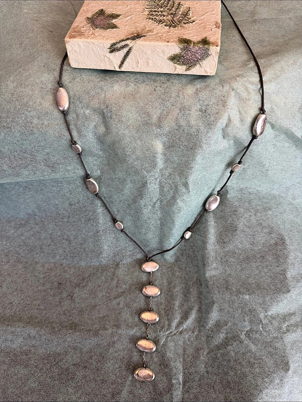 BellaUno Silver-tone Pendant metal pebble Necklace Y drop